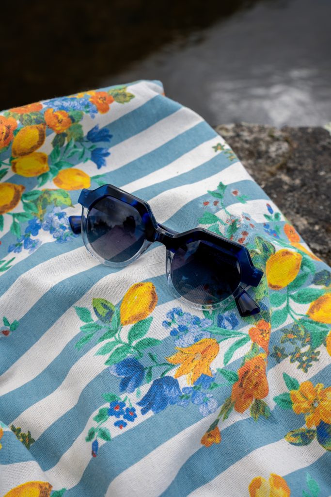 SOLAIRES SUR UN TOTEBAG